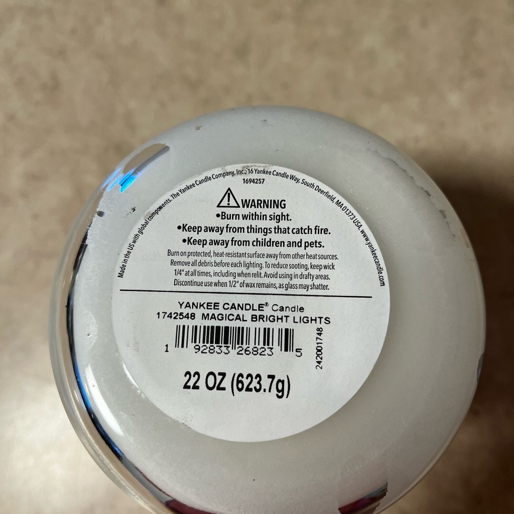 Yankee Candle Magical Bright Lights - Picture 4 of 4